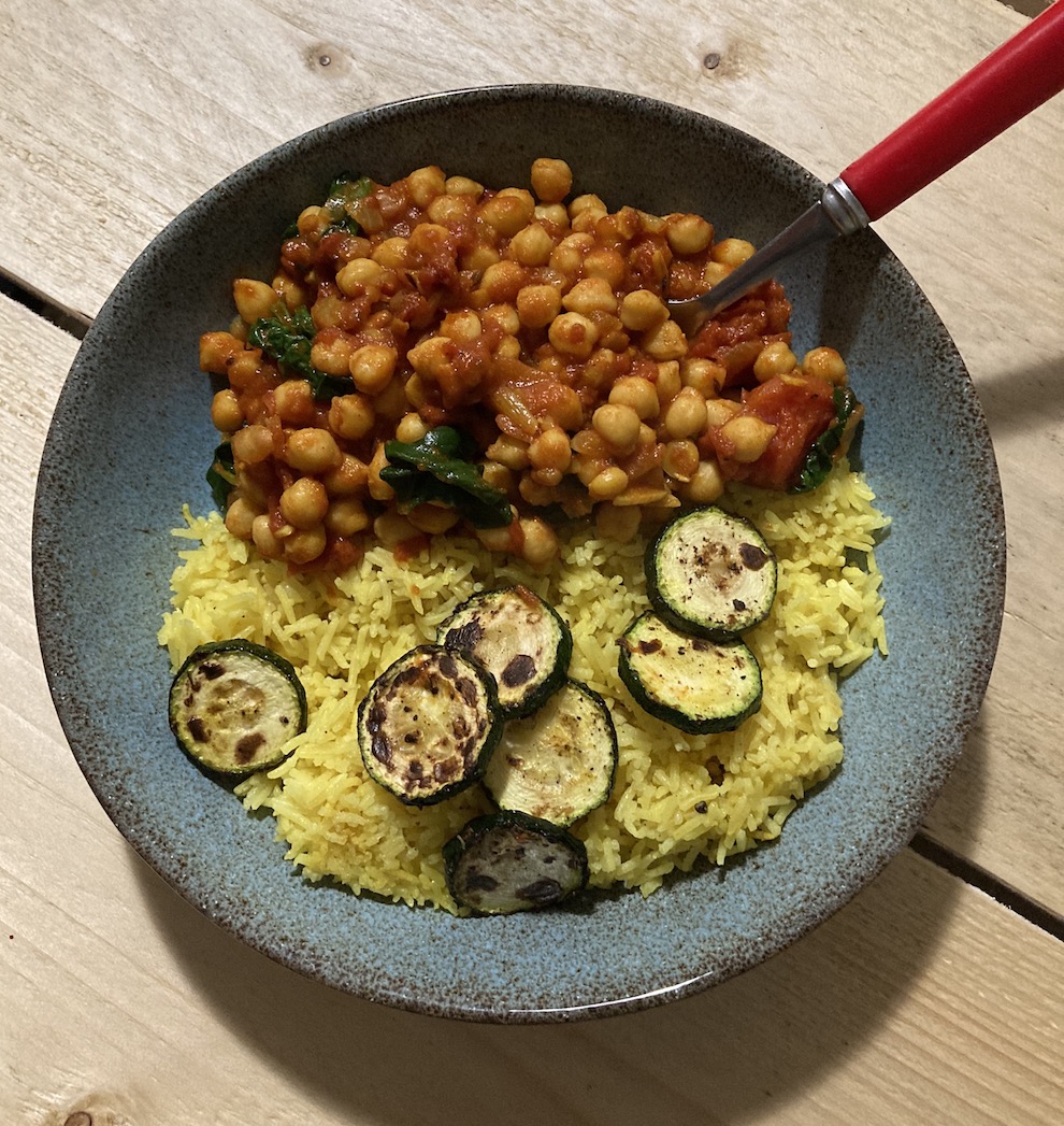 Chickpea curry with rice